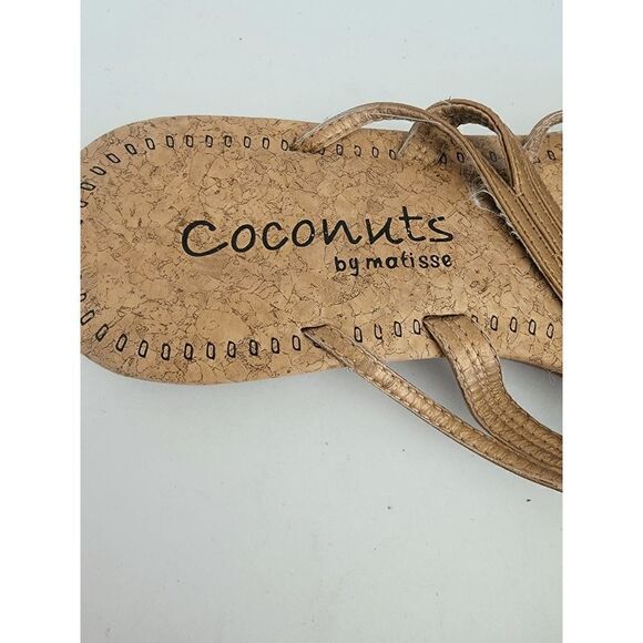 Coconuts by Matisse Womens Strappy Sandals Flat Slip On Beige Size 9/9.5 - Picture 2 of 6